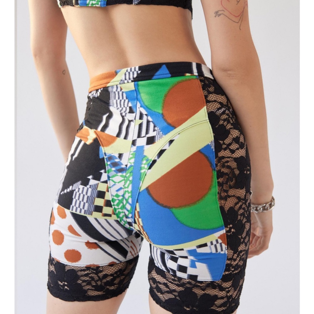 NWOT Urban Outfitters Out from Under brand Camilla Lace Bike Short - Medium